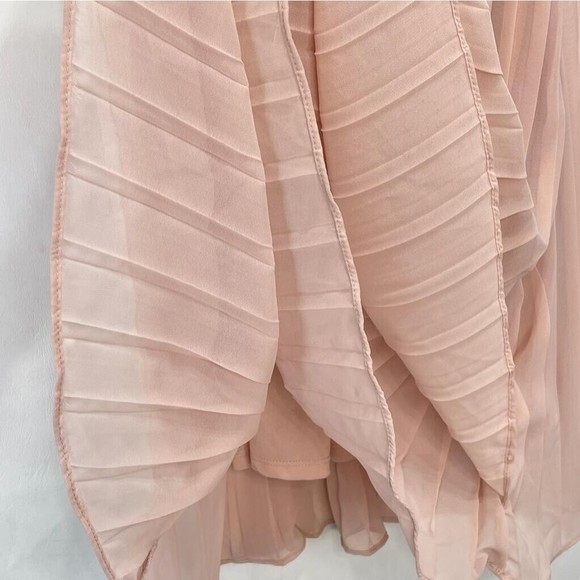 HM Women Short Dress in Pleated Fabric Sz 4 Pink Sleeveless Tie At The Neck - Picture 16 of 16